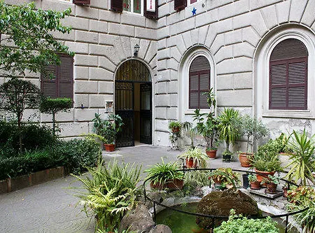 Sergio House Bed and Breakfast 4*