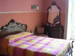 Sergio House Bed and Breakfast