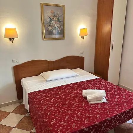 Sergio House 4* Roma