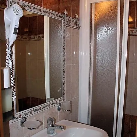 Sergio House Oda ve Kahvaltı 4*